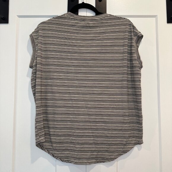 Athleta Cloudlight Stratus Tee M Petite Striped Scoop Neck Yoga Activewear Top - Picture 2 of 8